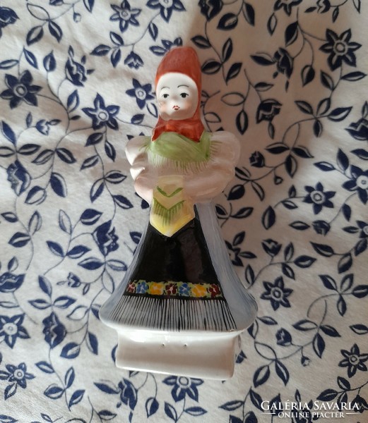 Porcelain figurine of a girl in folk costume, Bodrog Kresztúr