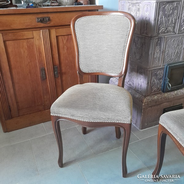 3 rustic chairs