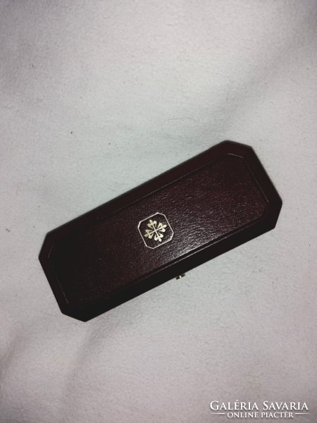 Patek philippe leather covered watch box