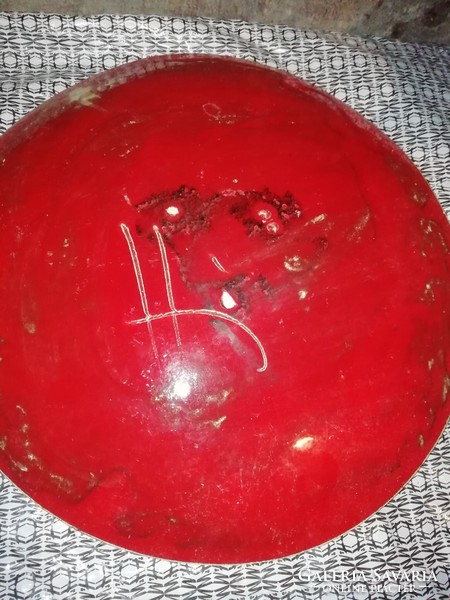 Szecessziós nagy méretű fali tányér vörös jelzett 28 cm x 28 cm