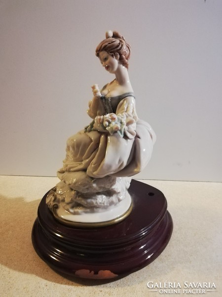 Beautiful, detailed Baroque lady with flowers - large, heavy sculpture
