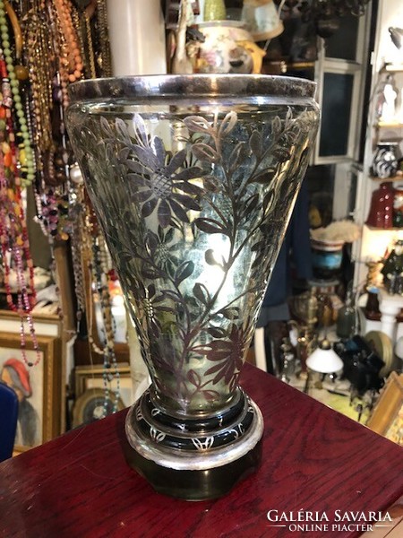 Ezüsttel festett biedermeier üveg váza, 24 cm-es magasságú