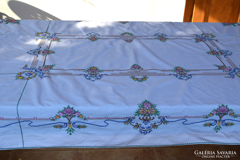 Antique old folk cross-stitch hand-embroidered large tablecloth tablecloth tablecloth amphora pattern 165 x 125