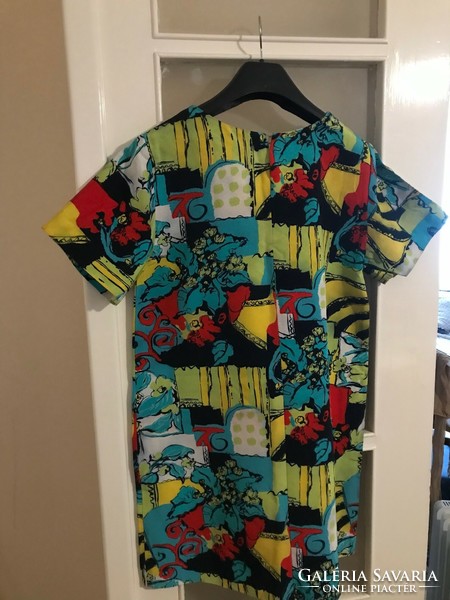 A very fun colored summer dress or tunic. Sewn by a female tailor. Made of good quality material.