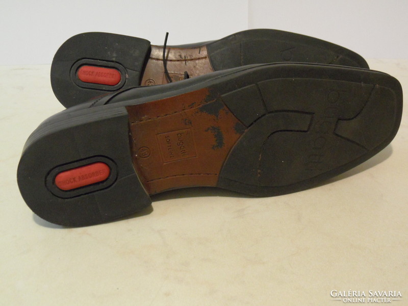 Bugatti black leather men's shoes (size 43)