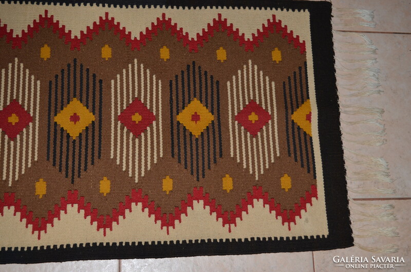 Toronto tapestry / small rug