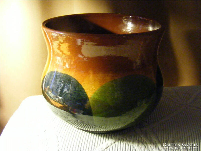 Retro marked craftsman ceramic pot