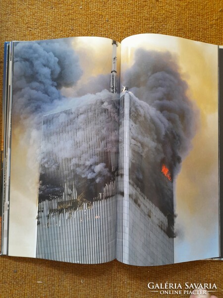 NÉMET NYELVŰ - World Trade Center