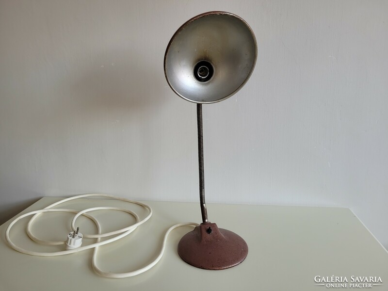 Régi retro Kaiser stílusú gégecsöves nagy méretű Szarvasi asztali lámpa