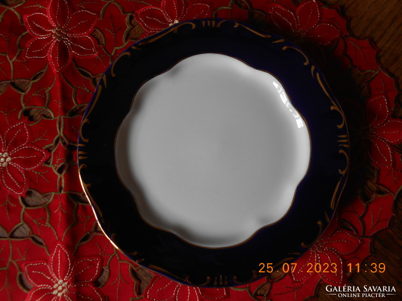 Zsolnay Pompadour III-as lapos tányér