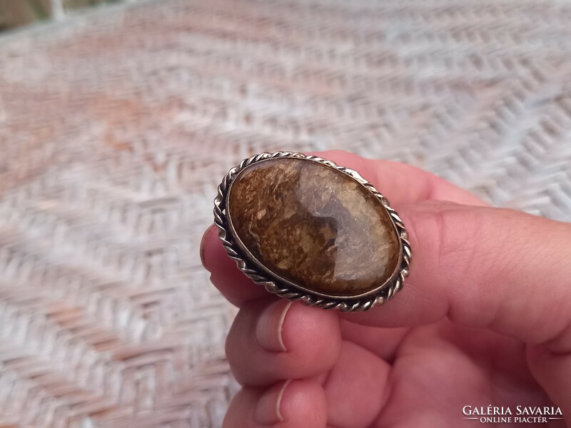 Silver ring with real matrix bronzite stone!