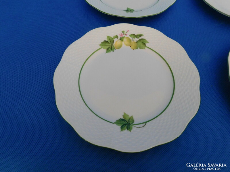 Set of 4 cookie plates with Herend lemon