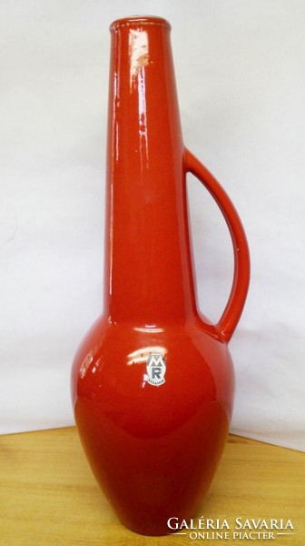 Coral red artdeco marzi & remy vase with handles from the middle of the 20th century. A rarity from Germany