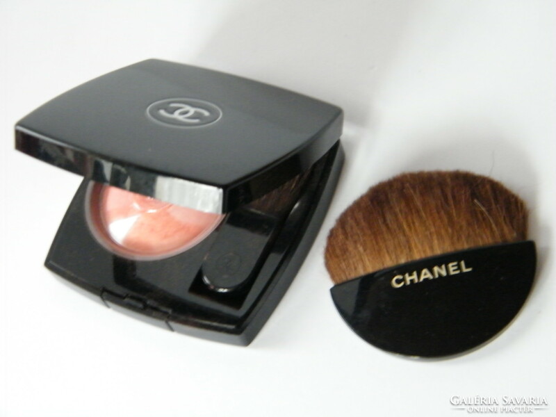 Chanel joues contraste powder blusher and brush