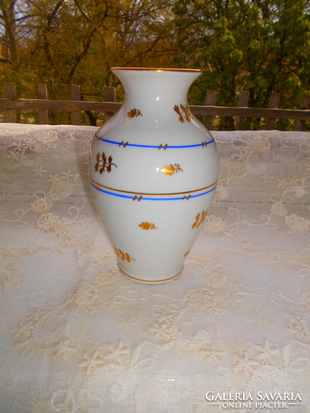 Herend vase with batthyány pattern and anniversary sign