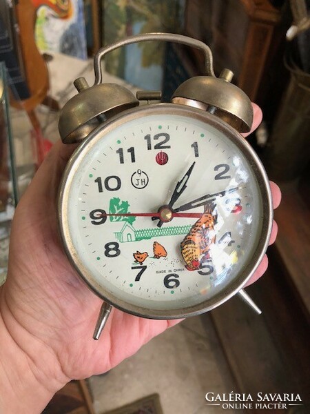Vintage alarm clock, size 10 cm, for collectors.