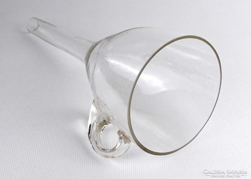1N644 Antik borászati kellék füles fújt üveg tölcsér 18.5 cm