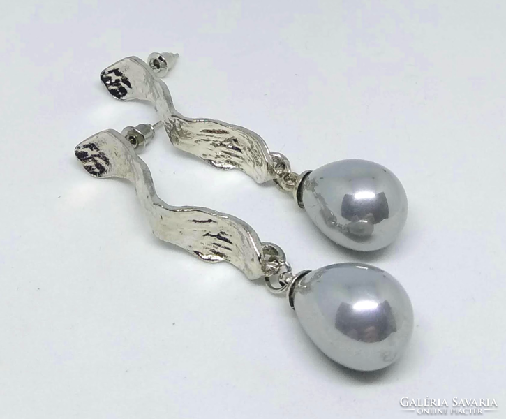 Silver drop pearl earrings 8