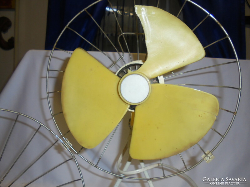 Retro predom table fan - damaged