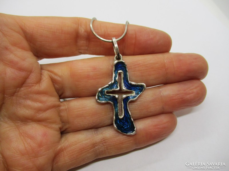 Silver necklace with a special enameled cross pendant