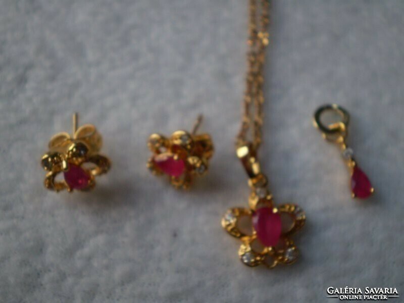 For half, Italian 14.K. Gold filled set mest. With ruby