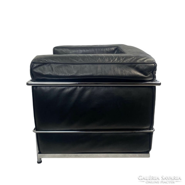 Corbusier  - LC2 - olasz gyártás -fekete marhabőr fotel - bőr fotel -