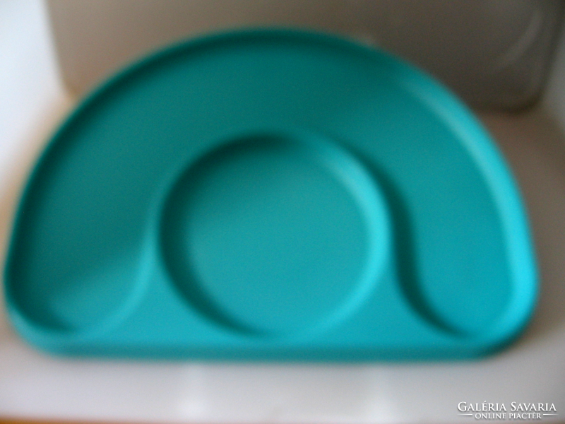 Tupperware baby food turquoise plastic tray
