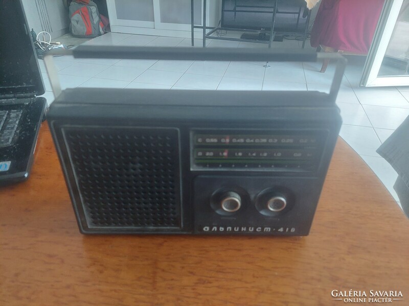 Retro ALPINIST-417  orosz tranzisztoros rádió