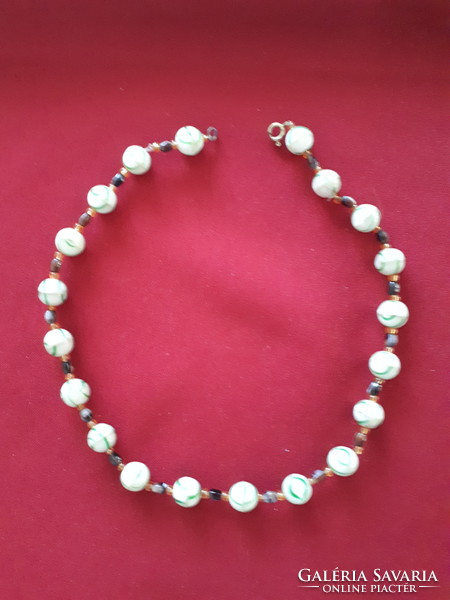 Short string of pearls