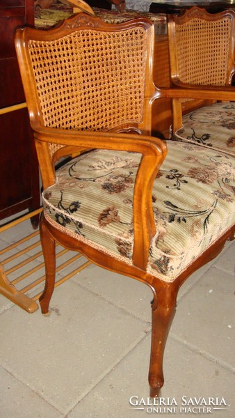 Hibátlan bécsi barokk karfás fotel, egy darab 45.000.- forint.