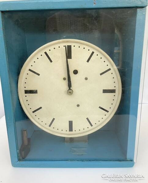 Retro workshop clock from the Győr wagon factory