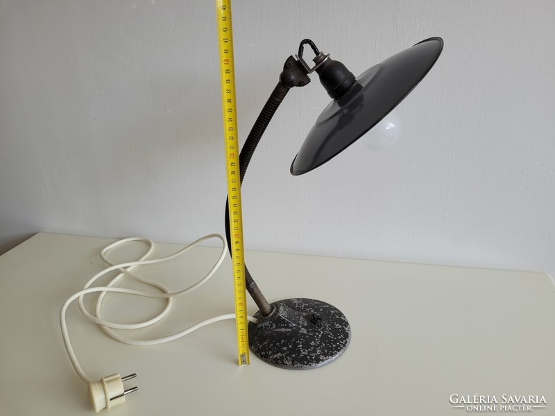 Régi gégecsöves műhelylámpa zománc búrás vintage asztali lámpa