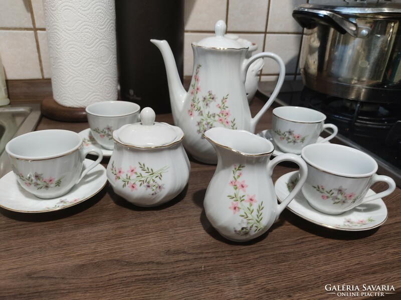 6 Personal porcelain coffee set