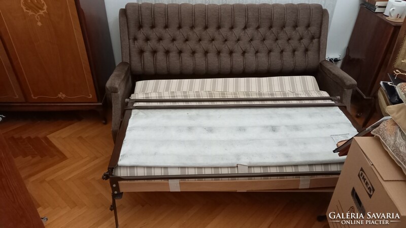 Sofa bed with two armchairs