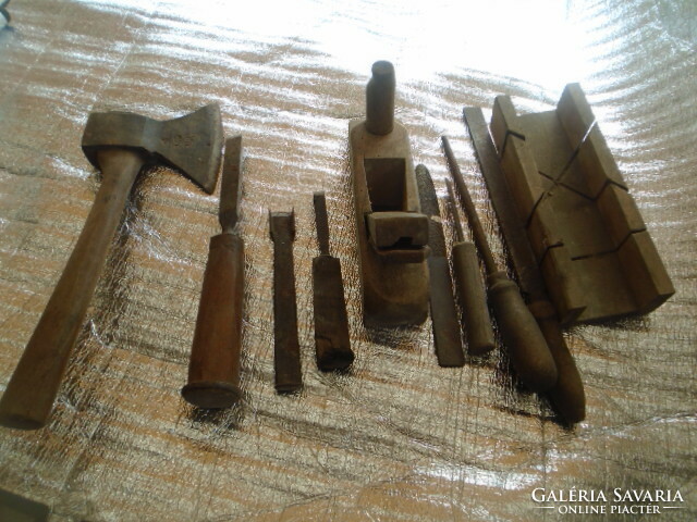 10 antique tools, antique wrought iron cart - marked, numbered planer, chisel, files good condition