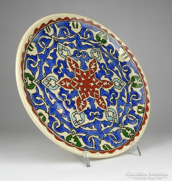 Turkish majolica wall plate with Persian pattern marked 1N724 24 cm