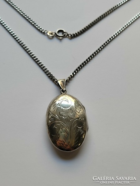Art Nouveau silver photo holder pendant with plant motifs with a chain!