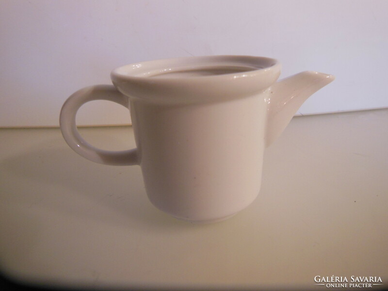 Pourer - 1 dl - snow white - porcelain - perfect