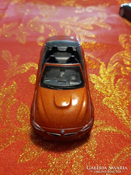 CMC Toys BMW M4 Cabrio orange metallic 1/43