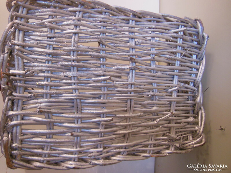 Basket - new - shiny - 32 x 27 x 12 cm - cane - thick - strong - quality