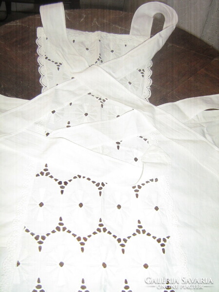 Beautiful white madeira inset pocket apron
