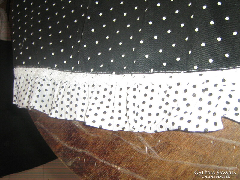Beautiful vintage black and white polka dot lace ruffled pocket apron