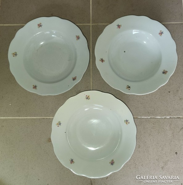 3 db Zsolnay jelzésű porcelán mély tányér, leveses együtt