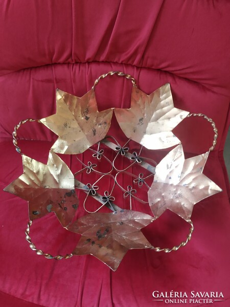 Leaf-shaped table centrepiece, fruit basket for sale!