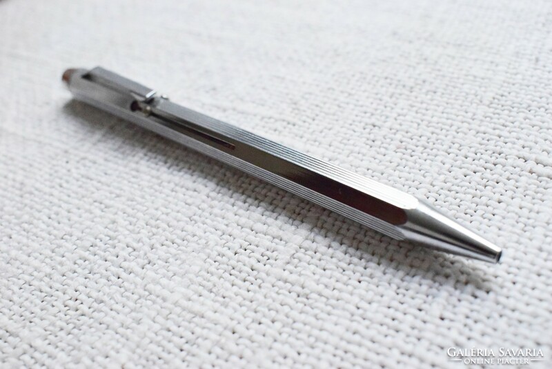 Ballpoint pen four colors, retro