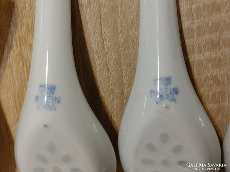Kínai díszes porcelán kanál    Ft/db