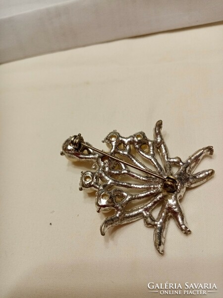 Nice old brooch pin