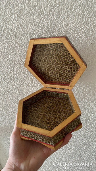 Special wooden box jewelry holder