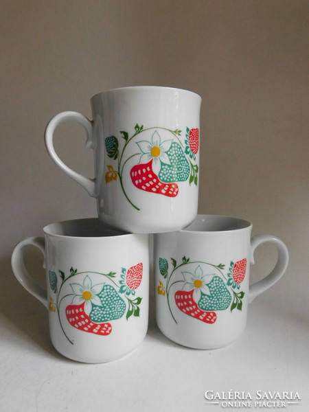 Polish mug with retro strawberry graphics - wakerzych