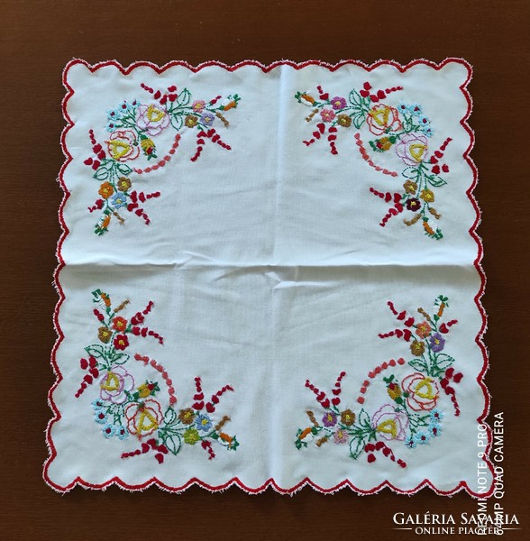 Embroidered tablecloth (44 cm) for sale